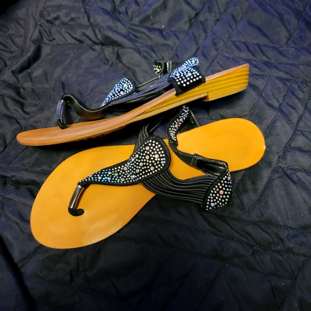 Sandals - Picture 3 of 3